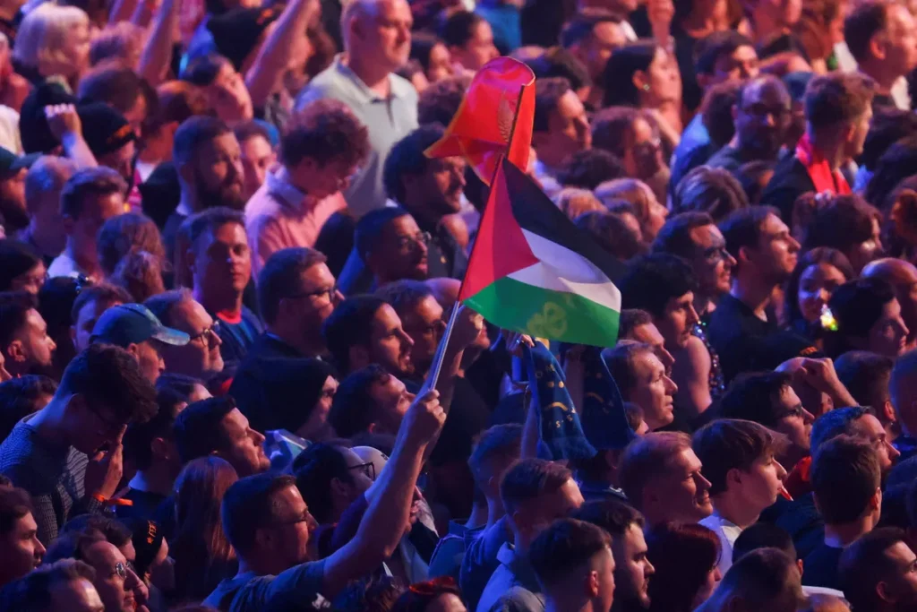 Eurosong se vraća pjesmi, ali ga i dalje prate bojkot, politika i visoke cijene