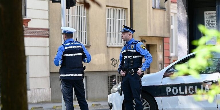 Formira se pomoćna policija i proširuju ovlasti komesara