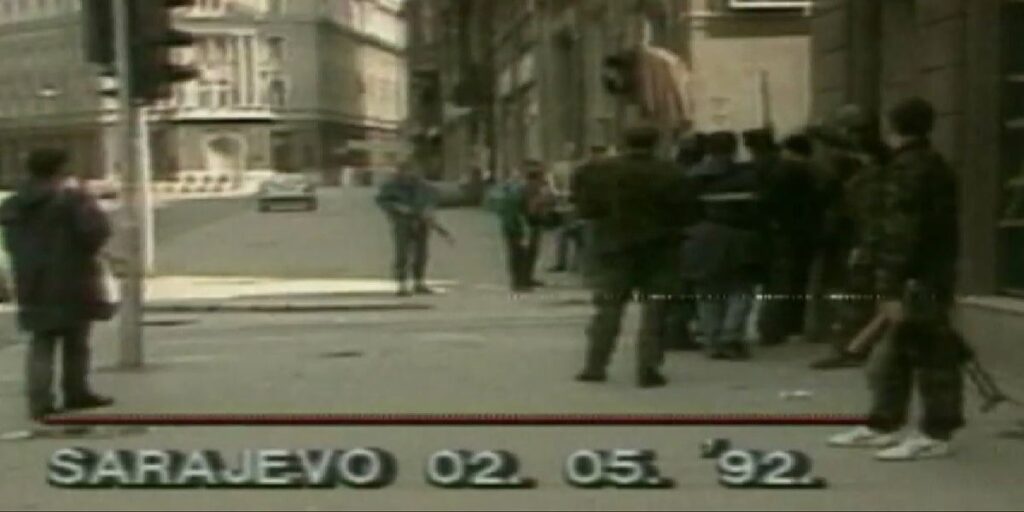 Heroji su prije 34 godine spriječili agresorske vojne jedinice da zauzmu Sarajevo Heroji su prije 34 godine spriječili agresorske vojne jedinice da zauzmu Sarajevo