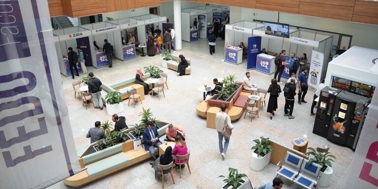 IUS još jednom potvrdio lidersku ulogu u povezivanju studenata i tržišta rada IUS još jednom potvrdio lidersku ulogu u povezivanju studenata i tržišta rada