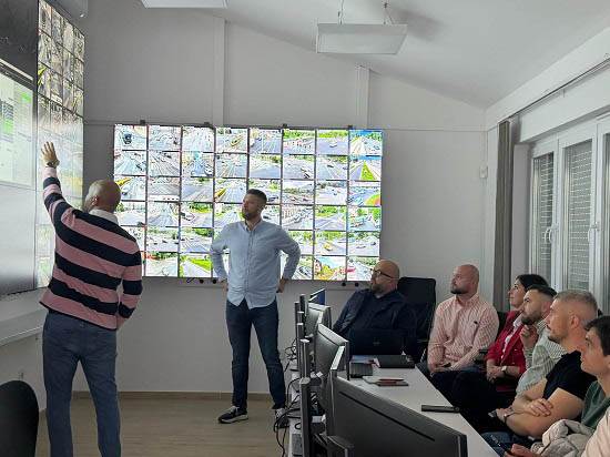 Kanton Sarajevo: Sve raskrsnice uskoro dobijaju adaptivno upravljanje saobraćajem Kanton Sarajevo: Sve raskrsnice uskoro dobijaju adaptivno upravljanje saobraćajem