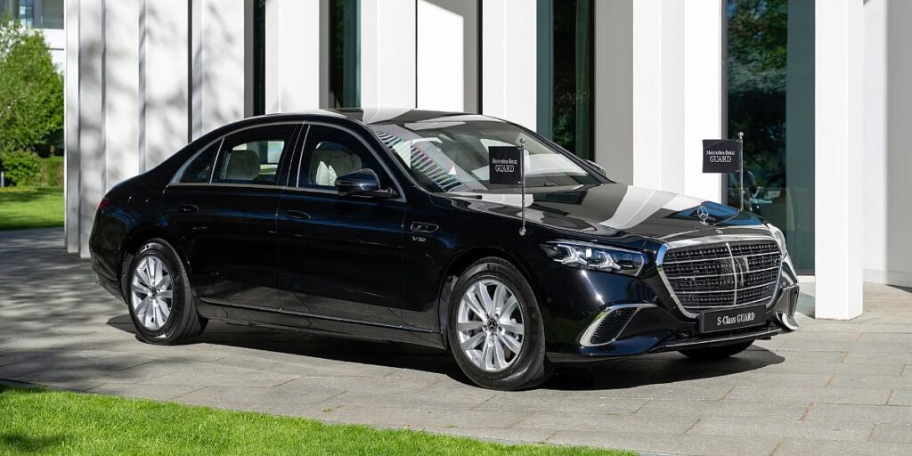 Mercedes-Benz S680 Guard s V12 motorom je "elegantni tenk"