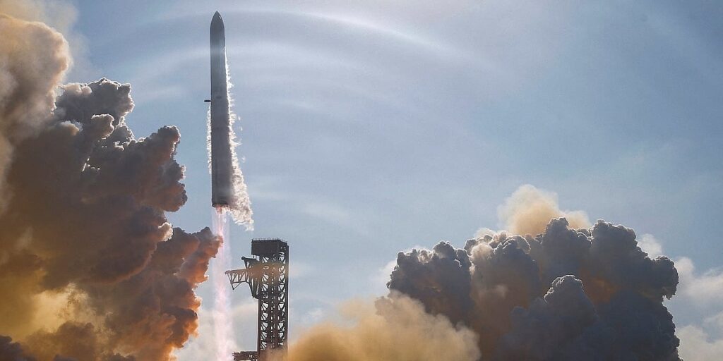 Nadograđeni Starship kompanije SpaceX završio prvi probni let Nadograđeni Starship kompanije SpaceX završio prvi probni let