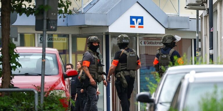 Okončana talačka kriza u Njemačkoj, policija oslobodila ljude koji nisu povrijeđeni