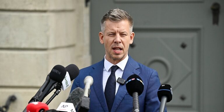 Peter Magyar predložio ustavni amandman koji bi trajno onemogućio povratak na vlast Viktoru Orbanu