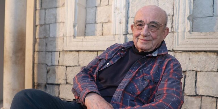 Preminuo istaknuti hrvatski književnik i gastronomski stručnjak Veljko Barbieri Preminuo istaknuti hrvatski književnik i gastronomski stručnjak Veljko Barbieri