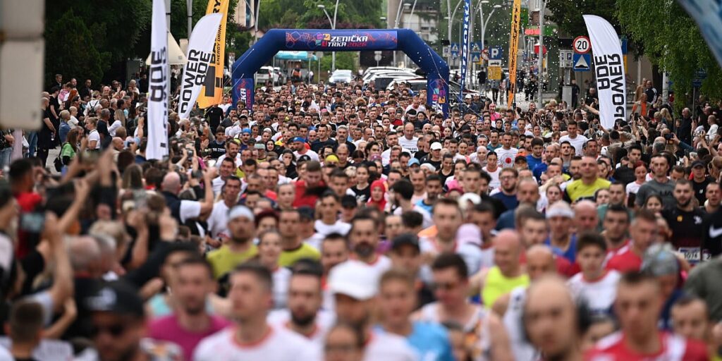 Prva Zenička trka okupila više od hiljadu trkača, predivni prizori s brojnih ulica Prva Zenička trka okupila više od hiljadu trkača, predivni prizori s brojnih ulica