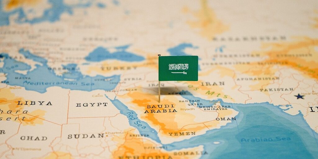 Trump nije svojom voljom prekinuo "Project Freedom", nego jer je dobio "ne" od Saudijske Arabije