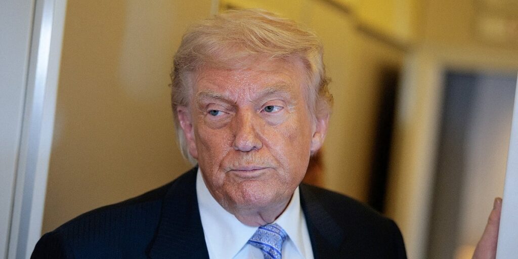 Trump po povratku iz Kine odlučuje hoće li SAD nastaviti zračne udare protiv Irana