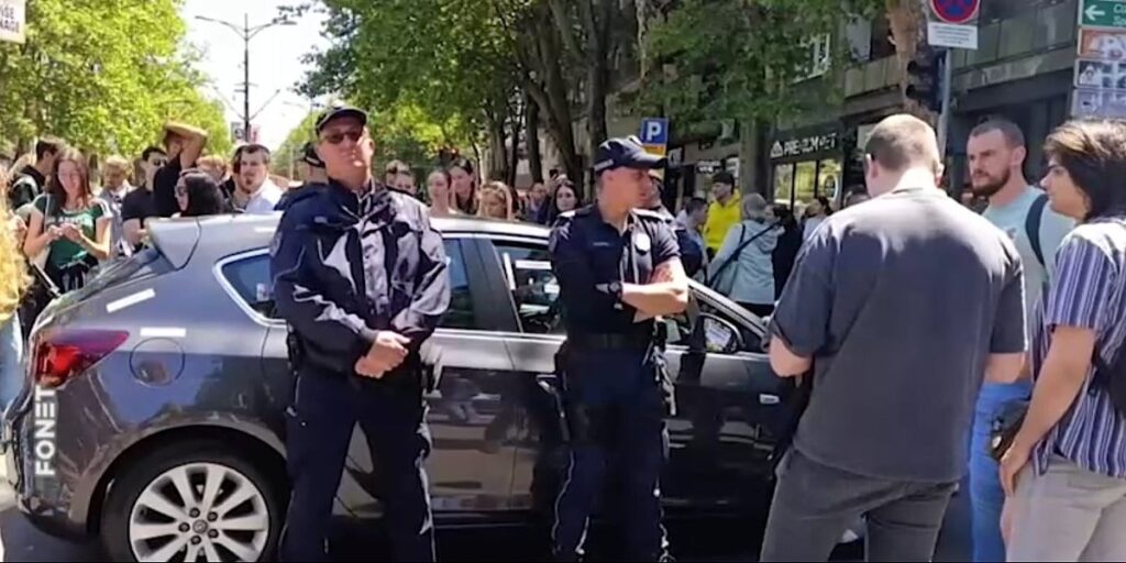 Uznemirujuće / Muškarac autom udario 90-godišnjaka tokom blokade cesta u Beogradu pa pokušao pobjeći