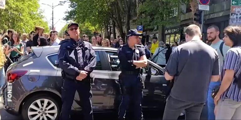 Uznemirujuće / Muškarac autom udario 90-godišnjaka tokom blokade cesta u Beogradu pa pokušao pobjeći