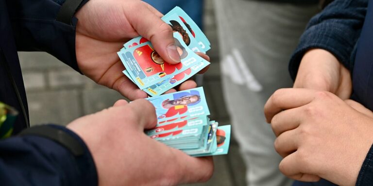Veliki broj kolekcionara ni kiša nije spriječila da dođu