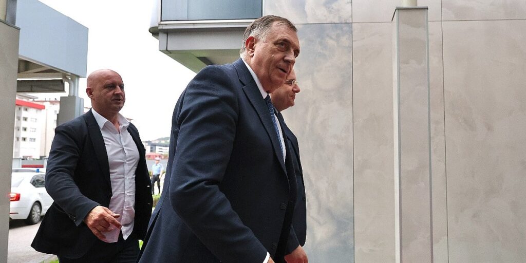 Vjerujem da će Rusija na sjednici Vijeća sigurnosti zatražiti da se sve odluke Christiana Schmidta ponište Vjerujem da će Rusija na sjednici Vijeća sigurnosti zatražiti da se sve odluke Christiana Schmidta ponište