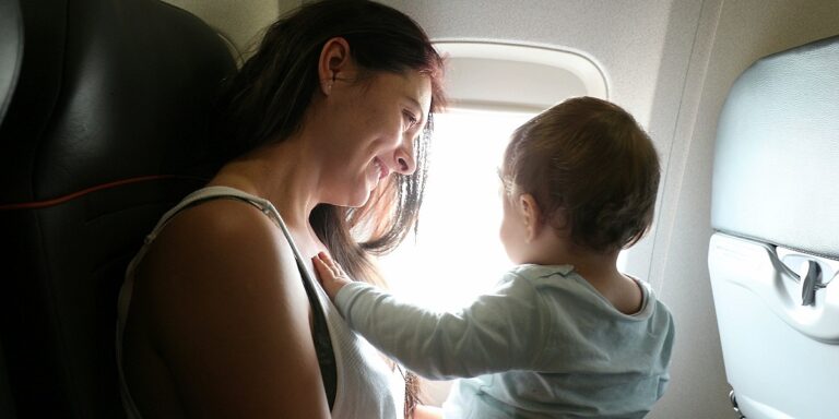 Zašto bi se porodice s djecom trebale posljednje ukrcavati na avion prilikom putovanja