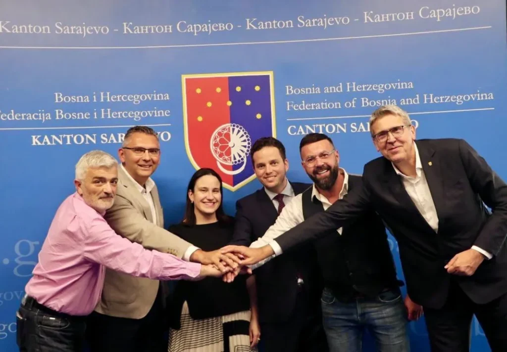 Institucije jedinstvene u podršci klubu koji predstavlja generacije Institucije jedinstvene u podršci klubu koji predstavlja generacije