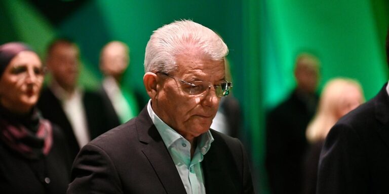 Izbacili ste BiH iz evropskog voza, a sivu listu pravdate time da nismo na crnoj Izbacili ste BiH iz evropskog voza, a sivu listu pravdate time da nismo na crnoj
