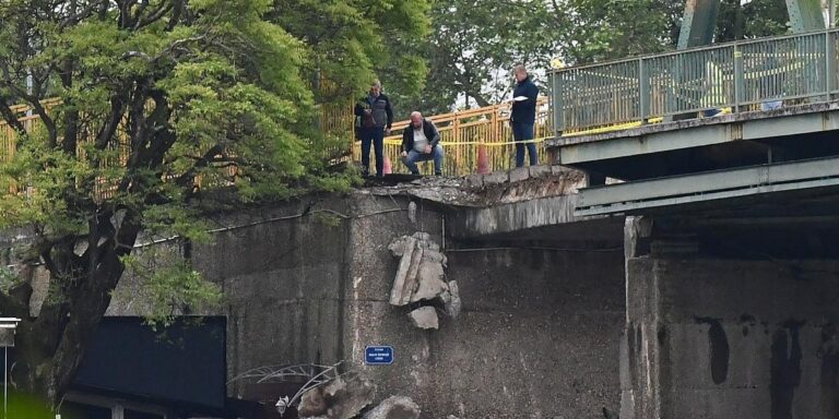 Nadvožnjak kod GP Gradiška najvjerovatnije će se potpuno rušiti, cesta ostaje zatvorena do kraja godine Nadvožnjak kod GP Gradiška najvjerovatnije će se potpuno rušiti, cesta ostaje zatvorena do kraja godine