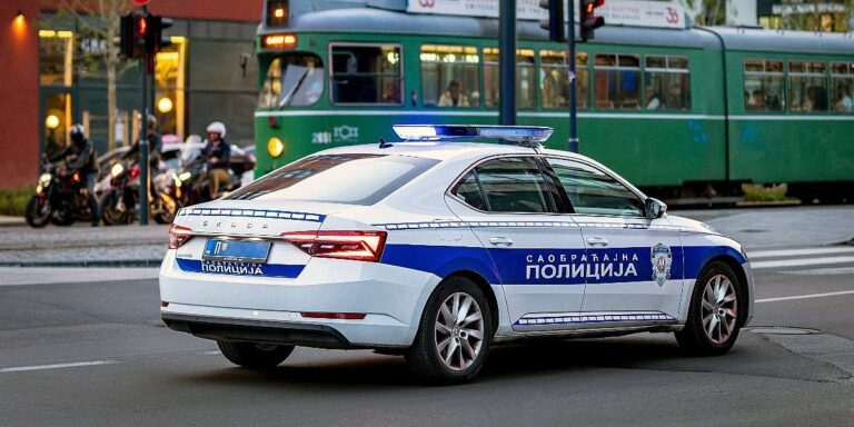 Policija u kafiću na Zvezdari nije pronašla čahure niti krv