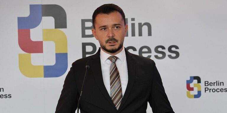 Prešutio si sve afere i anomalije iz SDA-ove vladavine Prešutio si sve afere i anomalije iz SDA-ove vladavine