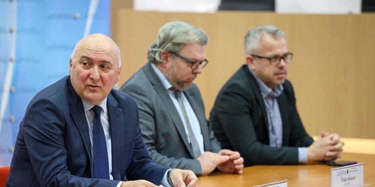 SNSD iskorištavao djecu u izborne svrhe i dobio 10.000 KM kazne