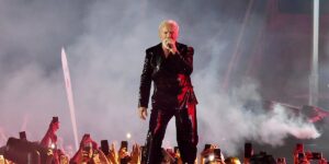 Dino Merlin napravio show na Koševu: Nižu se brojni hitovi