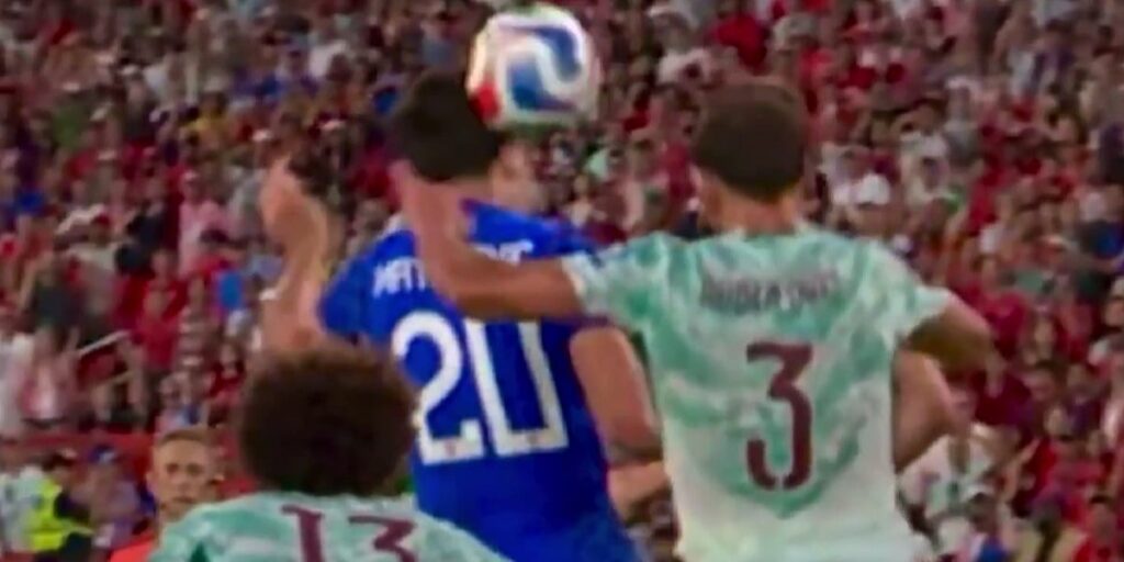 FIFA se hvali čipom u lopti, ali je prešutjela vlastito pravilo koje otkriva da je Hrvatska oštećena
