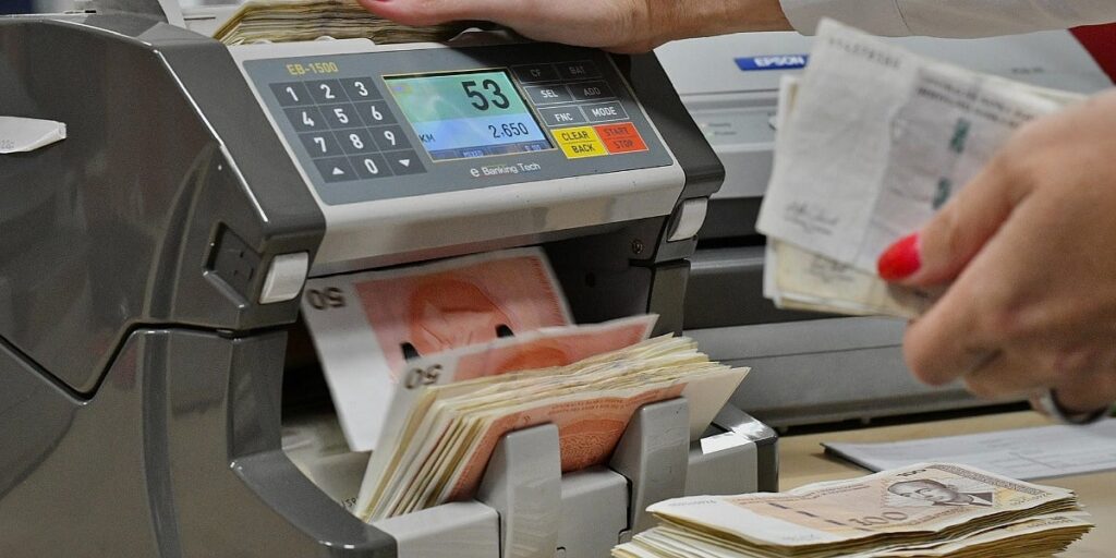 Fiskalni promet u rubnim općinama raste, uprkos tvrdnjama o prelijevanju potrošnje u RS "Fiskalni promet u rubnim općinama raste, uprkos tvrdnjama o prelijevanju potrošnje u RS"