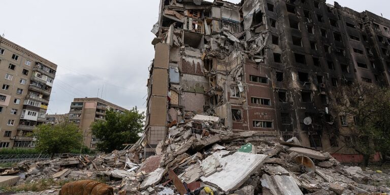 Najmanje šest mrtvih u novim ruskim i ukrajinskim napadima na više područja