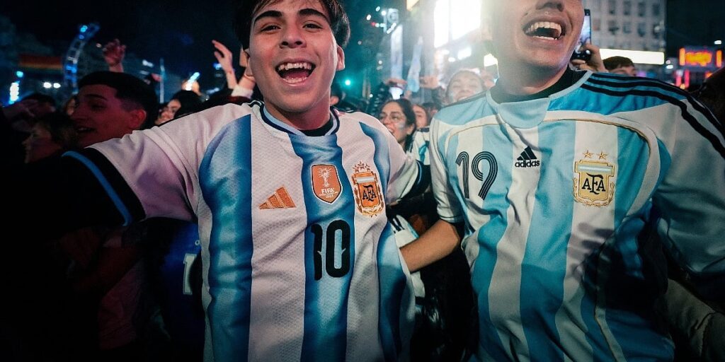 Nike ispao iz tržišne utakmice za finale SP, Adidas oprema Španiju i Argentinu
