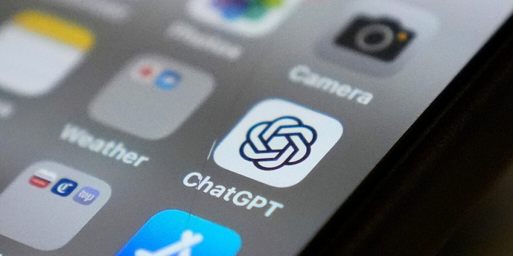 Nova studija upozorava da AI chatbotovi mogu širiti državna ograničenja govora