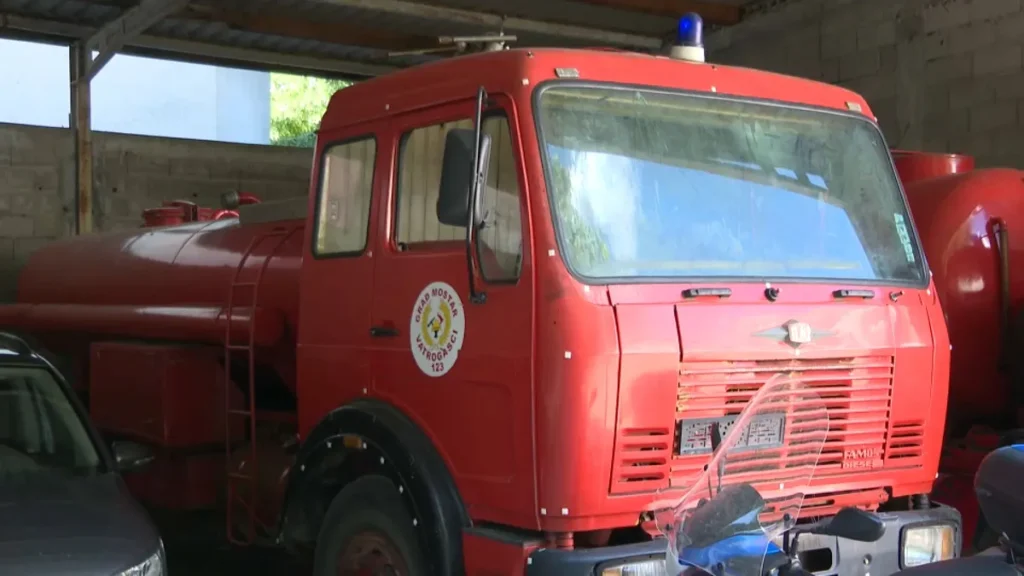 Oprema nam je na izmaku, gasimo požare s vozilima starim i po 50 godina