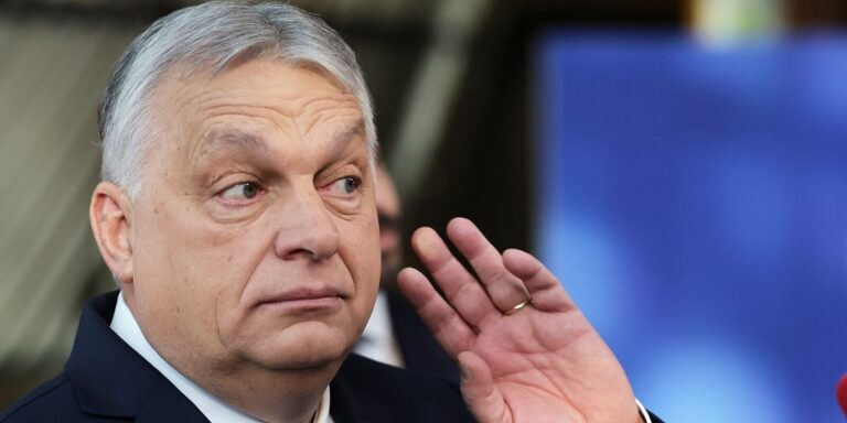 Orban otvorio dušu nakon izbornog debakla i otkrio čime se sada bavi, hvalio i more u Hrvatskoj: “Apsolutna ljubav” Orban otvorio dušu nakon izbornog debakla i otkrio čime se sada bavi, hvalio i more u Hrvatskoj: "Apsolutna ljubav"