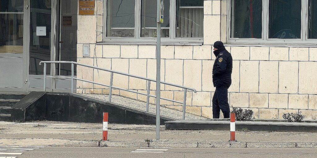 Referent iz Lukavca oslobođen optužbe da je prodavao oružje koje su građani predavali policiji