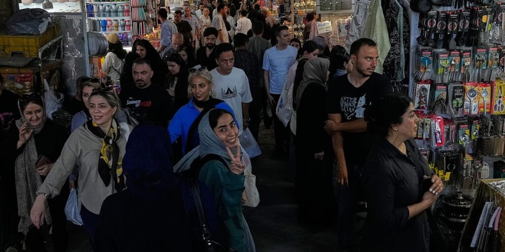 SAD proširio napade na Iran gađajući mostove i luku, Katar ponovo pod raketama SAD proširio napade na Iran gađajući mostove i luku, Katar ponovo pod raketama