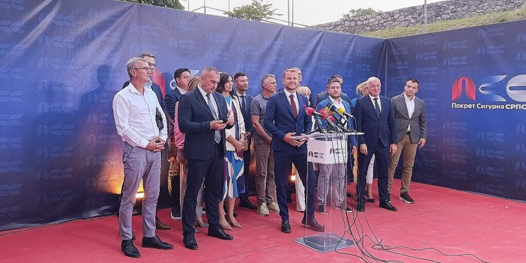Sigurna Srpska neće imati kandidate za predsjednika RS-a i člana Predsjedništva BiH, podržat ćemo Blanušu i Božovića Sigurna Srpska neće imati kandidate za predsjednika RS-a i člana Predsjedništva BiH, podržat ćemo Blanušu i Božovića