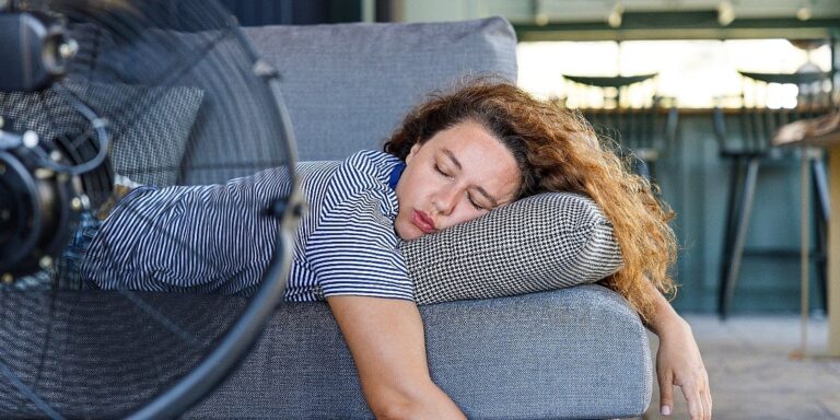 Spavate pored ventilatora? Evo zašto to ne biste trebali raditi Spavate pored ventilatora? Evo zašto to ne biste trebali raditi