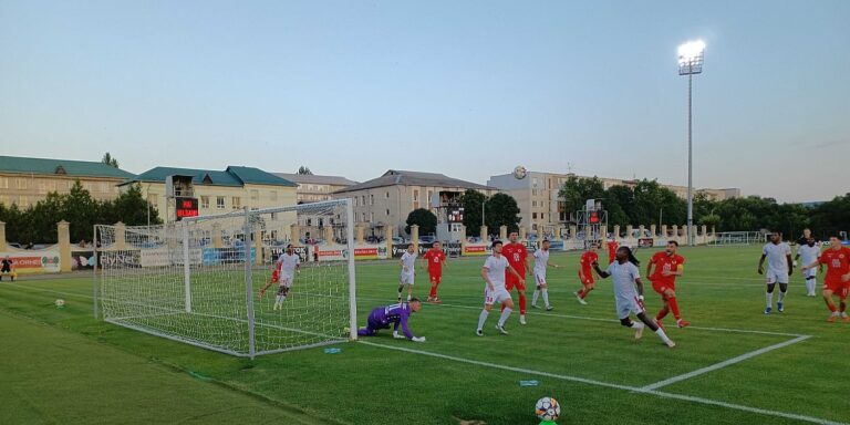 Uživo / Milsami – Velež 0:0: Stojanović propustio veliku šansu za Velež, sve smo bliži produžecima Uživo / Milsami - Velež 0:0: Stojanović propustio veliku šansu za Velež, sve smo bliži produžecima