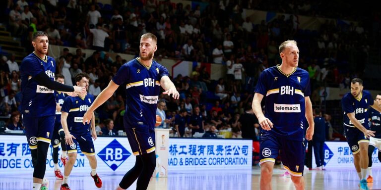 Uživo / Srbija – BiH 6:2: Počeo derbi u Pioniru Uživo / Srbija - BiH 6:2: Počeo derbi u Pioniru