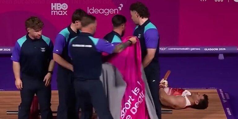 Uznemirujuće / Englez se onesvijestio pred kamerama dižući tegove pa pet minuta kasnije osvojio medalju