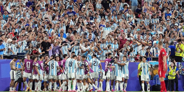 Zašto FIFA ignoriše argentinske provokacije pjesmom o Falklandima