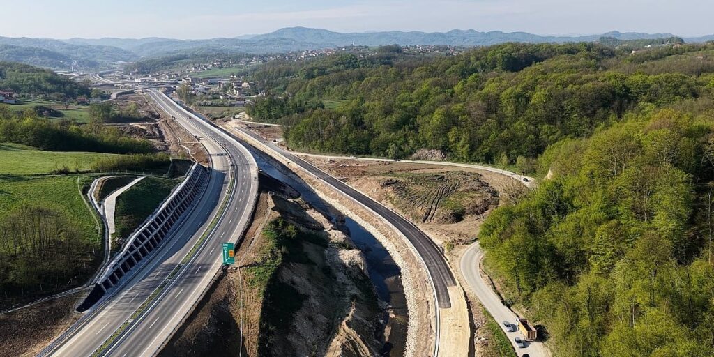 25 posto sam sretan, a 75 posto ljut; ostatak gradilišta je prazan 25 posto sam sretan, a 75 posto ljut; ostatak gradilišta je prazan