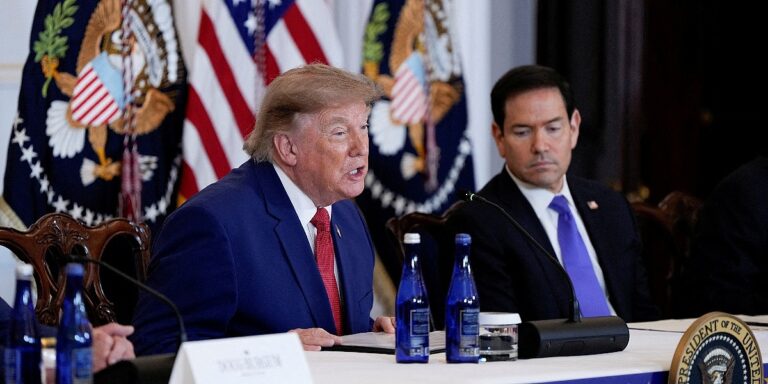 Amerika neće napadati Iran dok ne prođu izbori