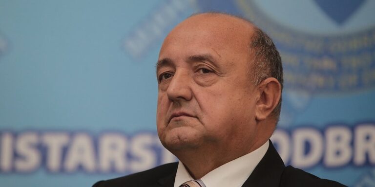 Bez Petog korpusa ne bi bilo Oluje, a mi smo imali plan ukoliko Hrvati ne uspiju Bez Petog korpusa ne bi bilo Oluje, a mi smo imali plan ukoliko Hrvati ne uspiju