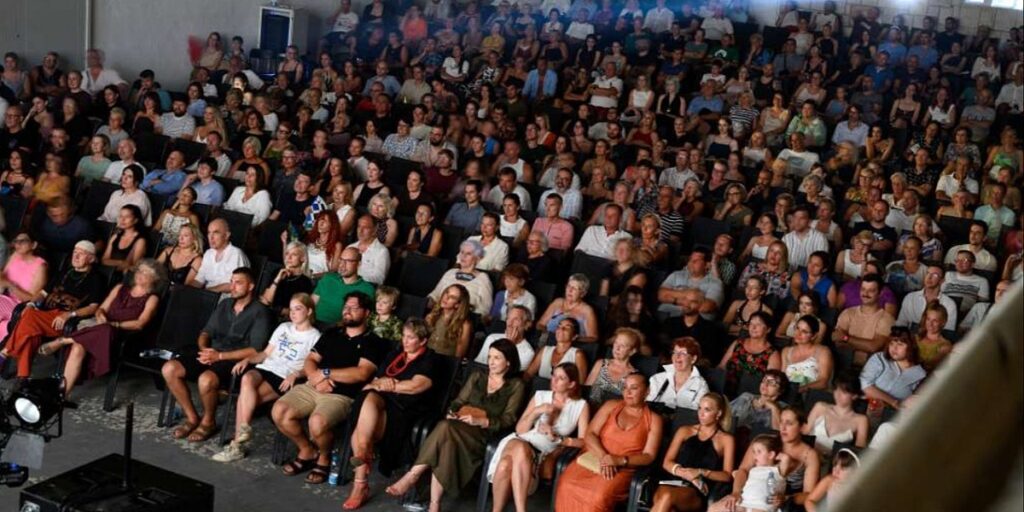Film "Paviljon" Dine Mustafića osvojio nagradu publike na 12. Brač Film Festivalu