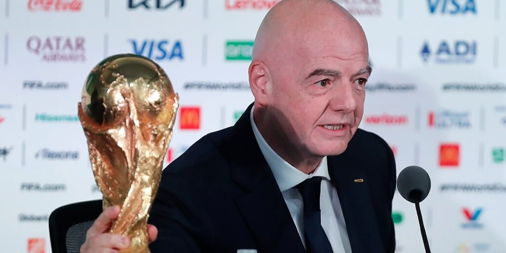 Infantino zaigrao prljavo kako bi sačuvao mjesto predsjednika, otkriveno šta je ponudio Marokancima Infantino zaigrao prljavo kako bi sačuvao mjesto predsjednika, otkriveno šta je ponudio Marokancima