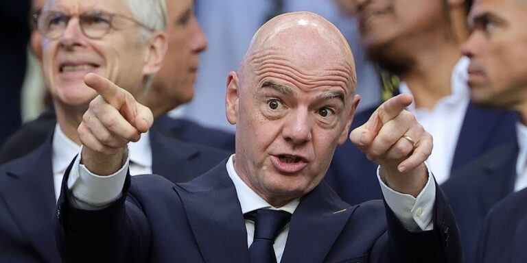 Iz Srbije stigao novi udarac za Infantina, povukli su podršku uoči izbora u FIFA-i Iz Srbije stigao novi udarac za Infantina, povukli su podršku uoči izbora u FIFA-i