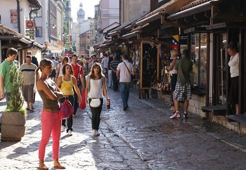 Kanton Sarajevo: U julu više od 112 hiljada turista, ostvareno blizu 242 hiljade noćenja Kanton Sarajevo: U julu više od 112 hiljada turista, ostvareno blizu 242 hiljade noćenja