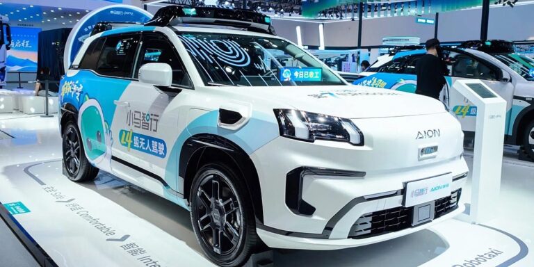 Kineska autonomna robotaksi vozila stižu u Evropu