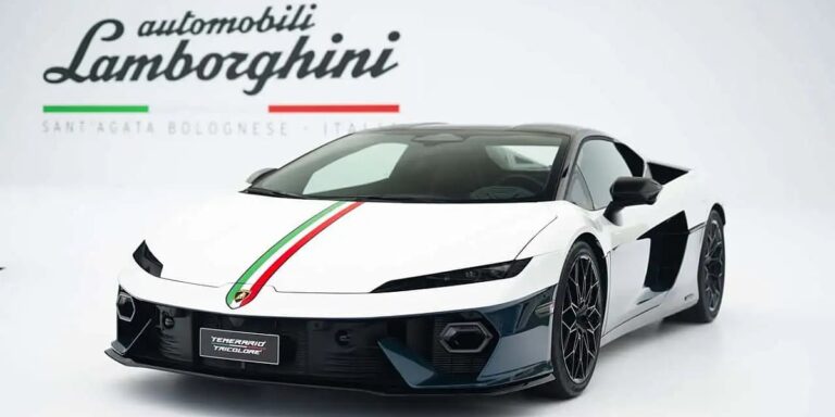 Lamborghini predstavio Temerario Tricolore iz programa Ad Personam