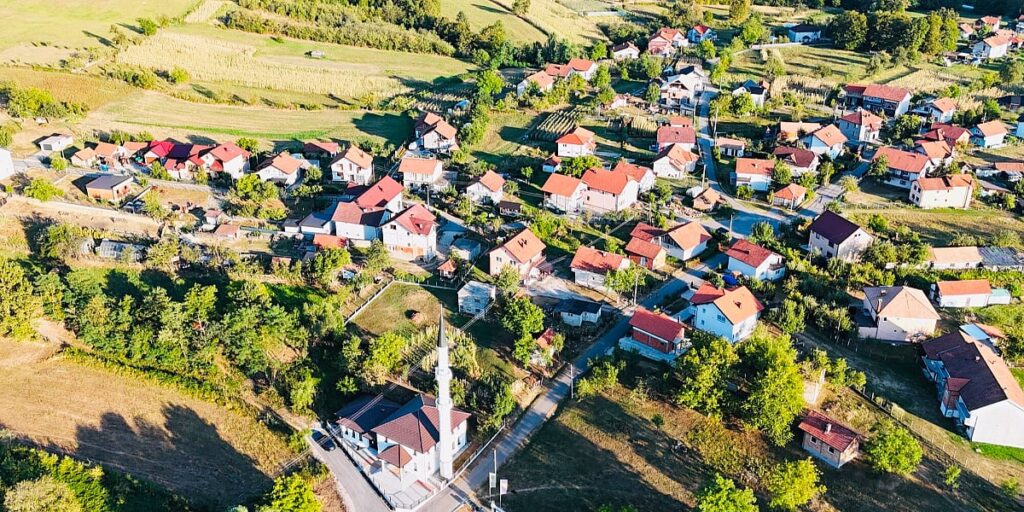 Mahala kod Kalesije čuva sjećanje na hrabre povratnike